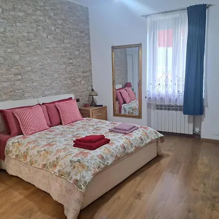 Lejlighed Casa Maya San Martino Alfieri